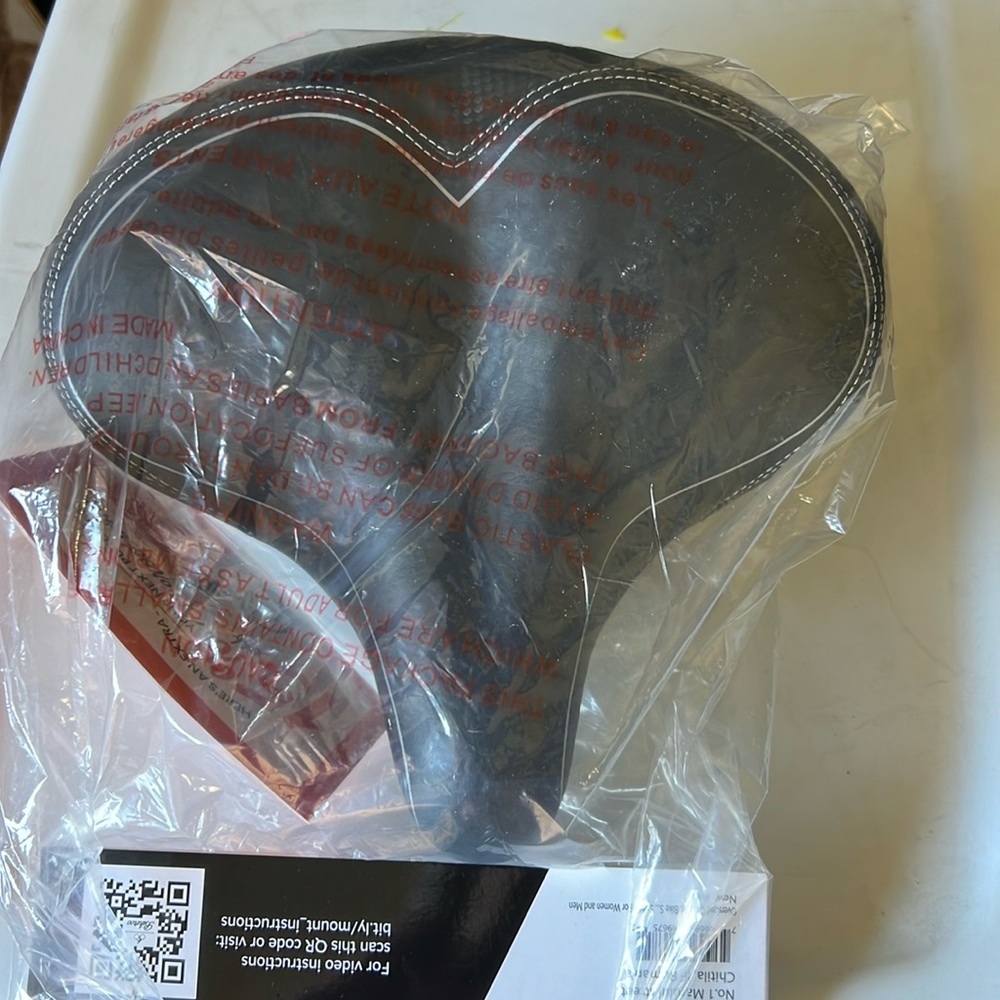 New Bikeroo Comfortable Bike Bicycle Saddle Seat for Women 9.9" x 10.4" x 6.2"